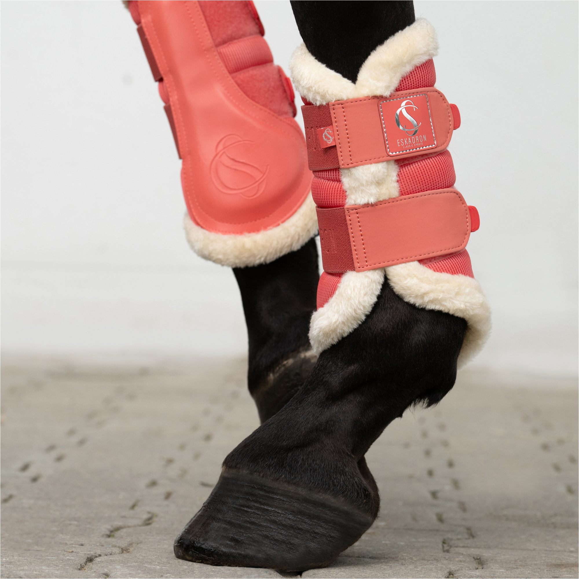 2025 Eskadron Mesh Fauxfur Tendon Boots 555175 663 - Coral Blossom